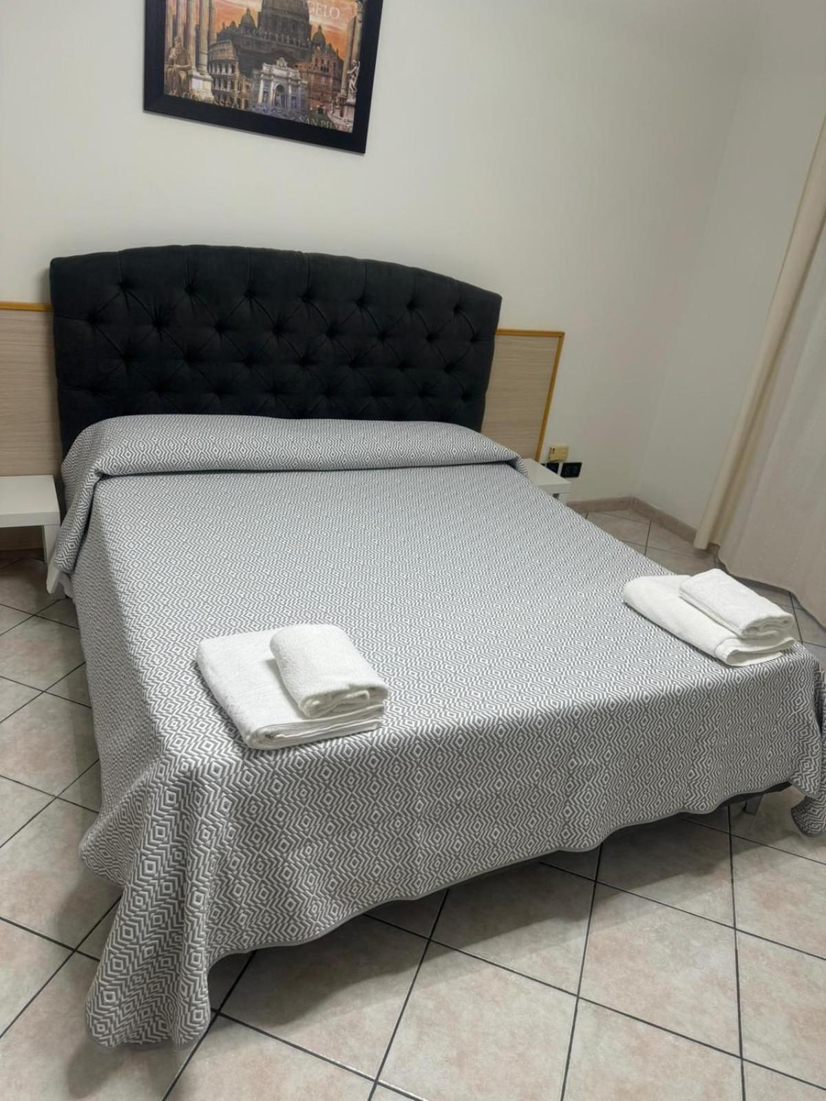 רומא Appartamento Larisarooms מראה חיצוני תמונה